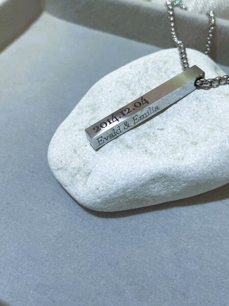 Kaklo papuošalas "Gimimo data"