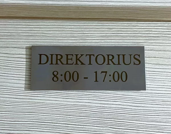 DURŲ LENTELĖS. Individualūs užsakymai. Kainuo nuo 8 Eur.