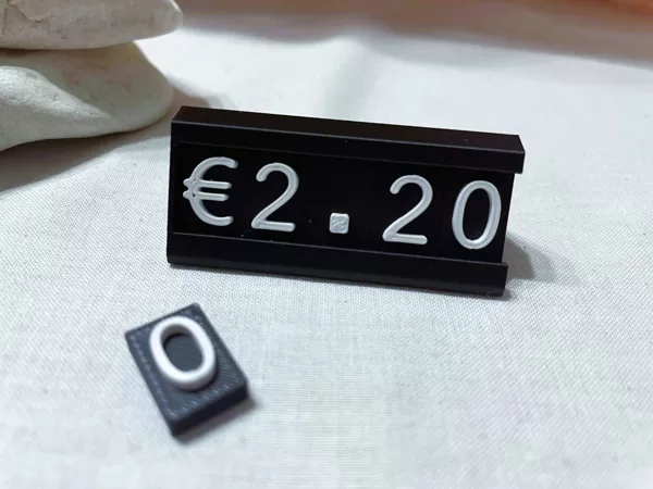 3D KAINŲ LENTELĖS. Individualūs užsakymai. Kaina nuo 2.50 Eur.